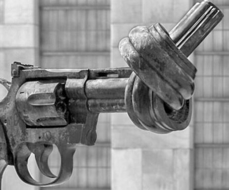 ¿Armas? No, gracias